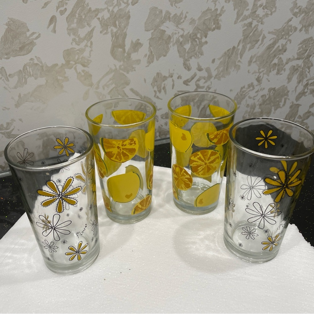 Libbey Lemon and Floral Glass Tumbler Set. Hand painted. Dishwasher safe.